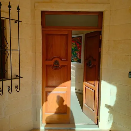 With Ensuite Bathroom With Shared Pool And Garden Ghajn il-Kbira (Gozo)